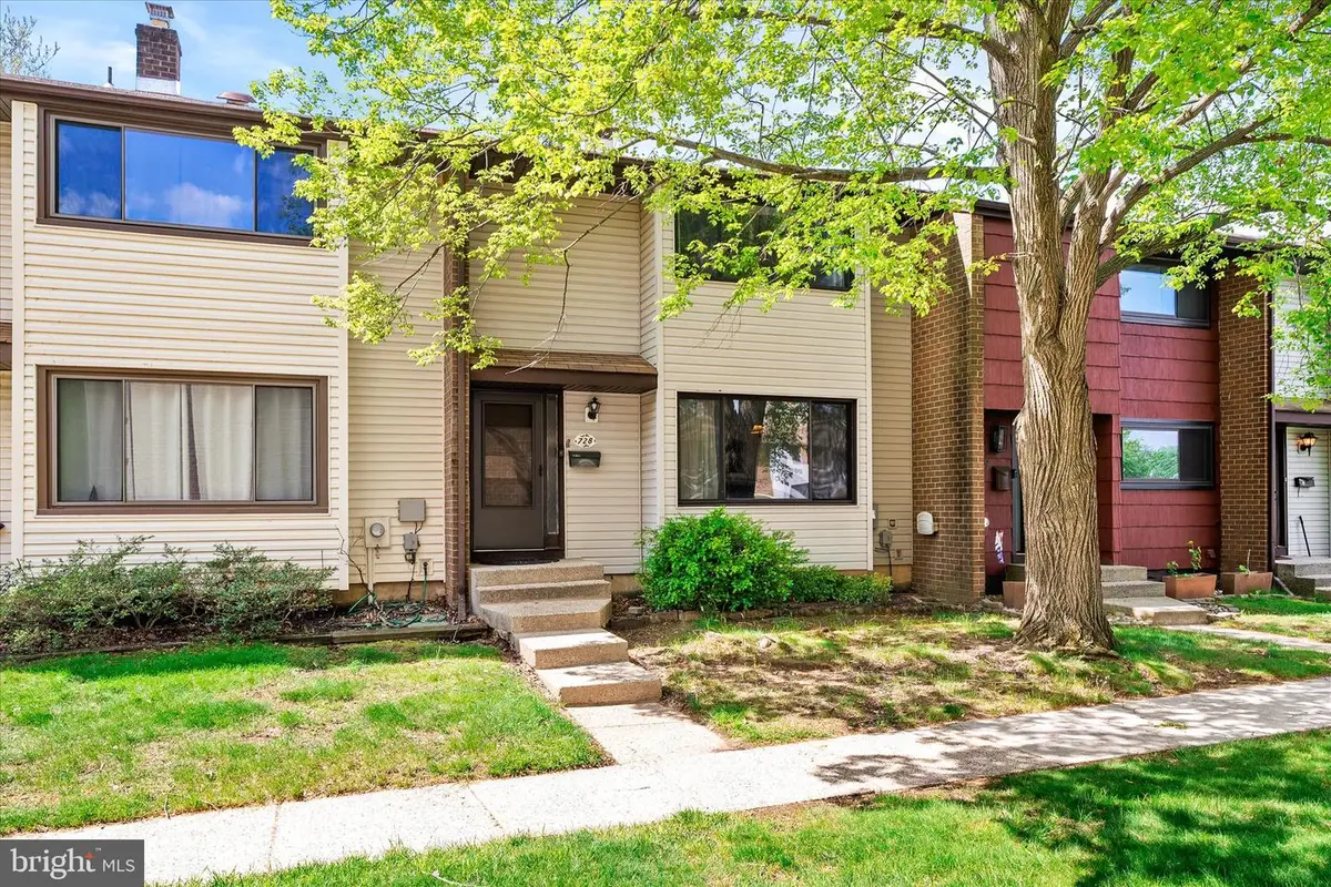 728 Twin Rivers Dr N, East Windsor, NJ 08520 - #1