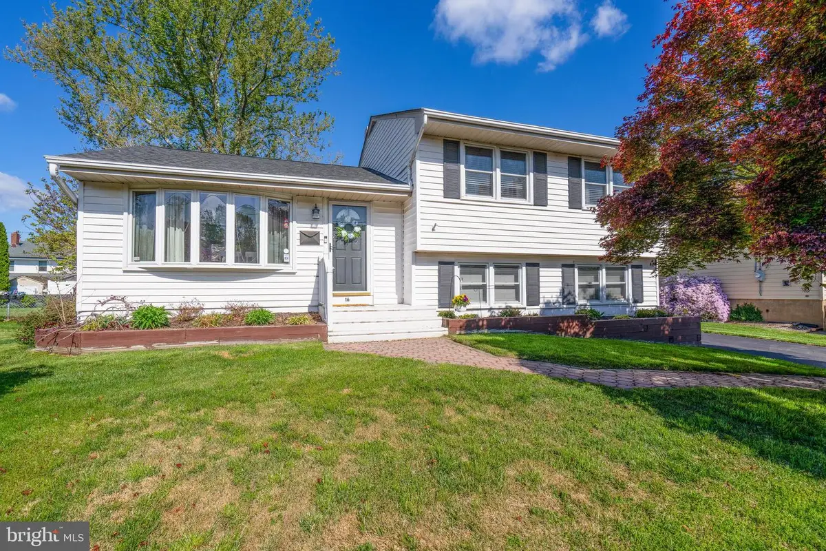 16 Bonnie Rae Dr, Hamilton, NJ 08620 - #1
