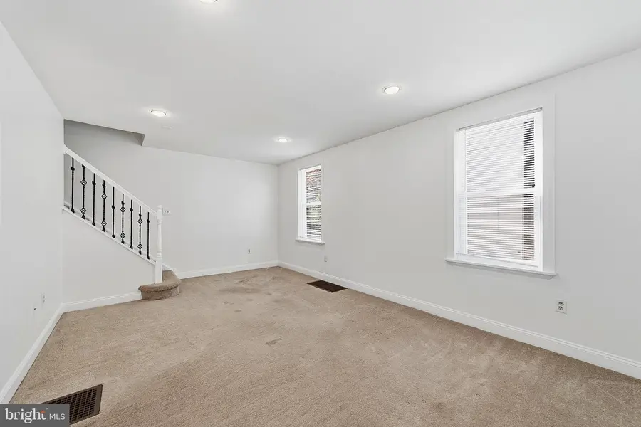 14 Van Duyn Dr, Ewing, NJ 08618 - #3