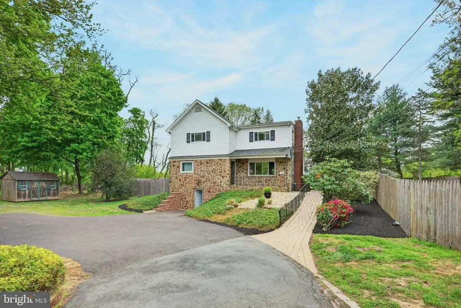 261 Upper Ferry Rd, Trenton, NJ 08628 - #2