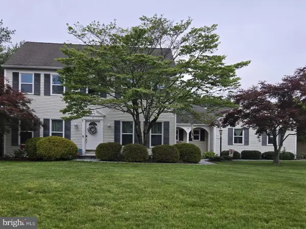 9 Paddock, LAWRENCEVILLE, NJ 08648