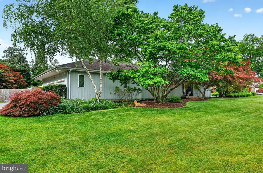 17 Azalea Way, Hamilton, NJ 08690 - #2