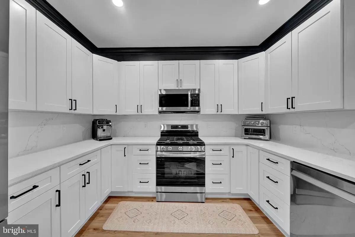 126 Timberlake Dr, Ewing, NJ 08618 - #1