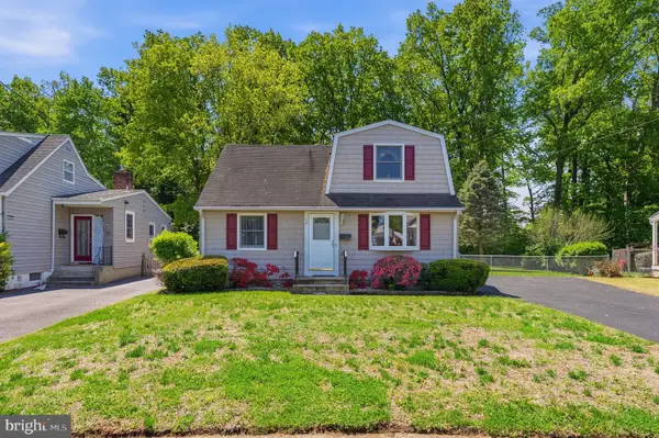54 Longwood Dr, HAMILTON, NJ 08620
