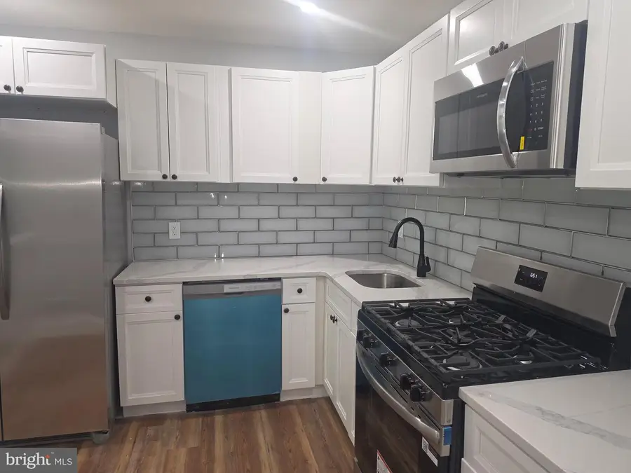 6 Mulberry Ct, Hamilton, NJ 08619 - #2