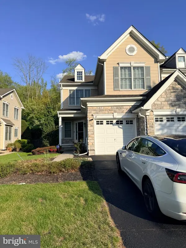 17 Tree Swallow Dr, PRINCETON, NJ 08540