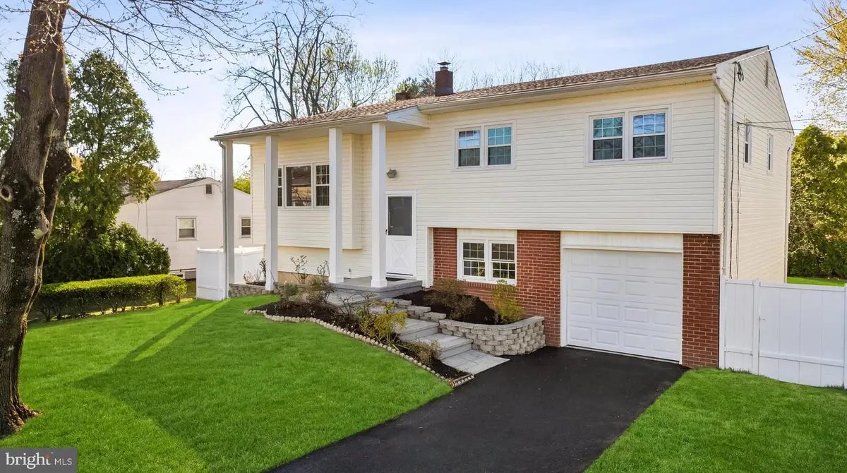 641 Ydv-ham Square Rd, Robbinsville, NJ 08691 - #1