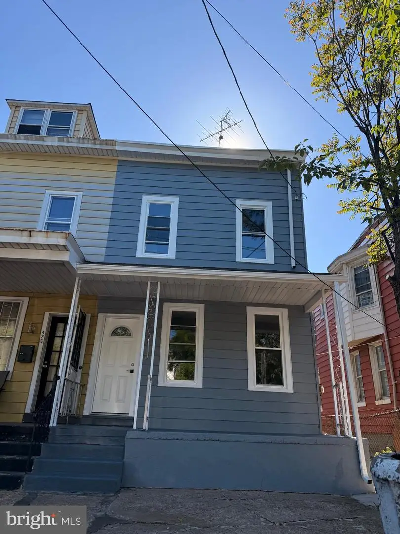 421 Division St, Trenton, NJ 08611 - #1