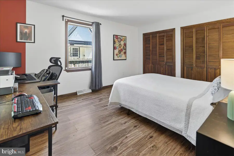 208 Renfrew Ave, Trenton, NJ 08618 - #3