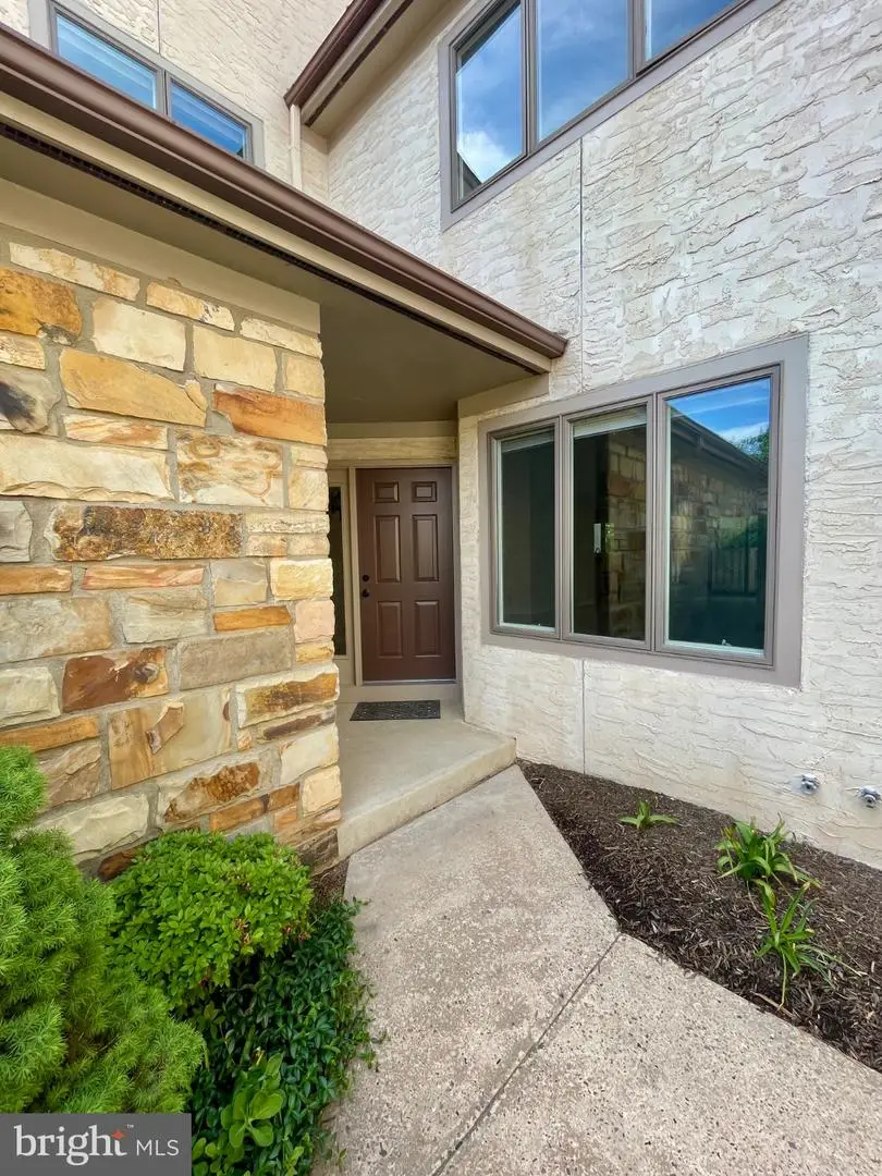 57 Woodmont Dr, Lawrence, NJ 08648 - #2