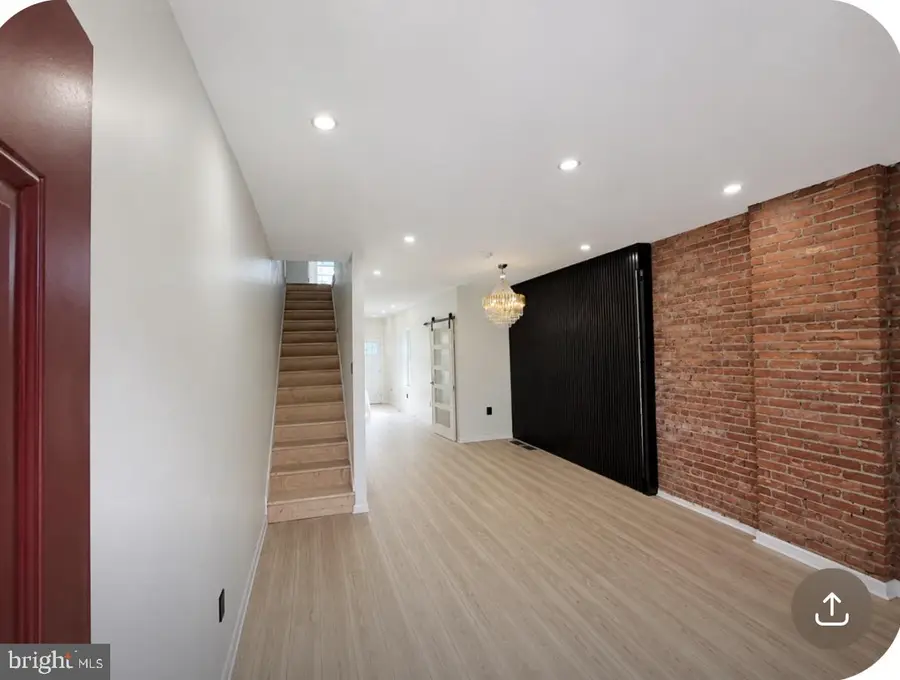 498 Hanover St, Trenton, NJ 08618 - #3