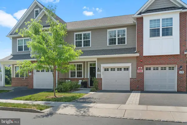 11 Cannon Dr, PENNINGTON, NJ 08534