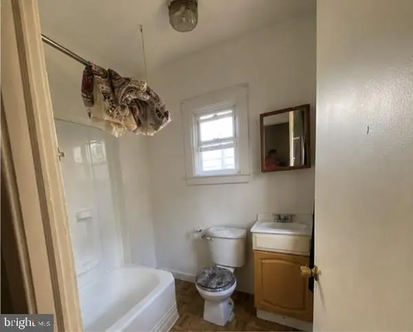 27 Kent St, Trenton, NJ 08611 - #3