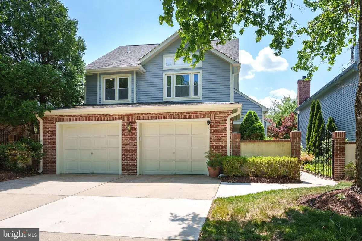 5 Hampstead Ct, Princeton, NJ 08540 - #1