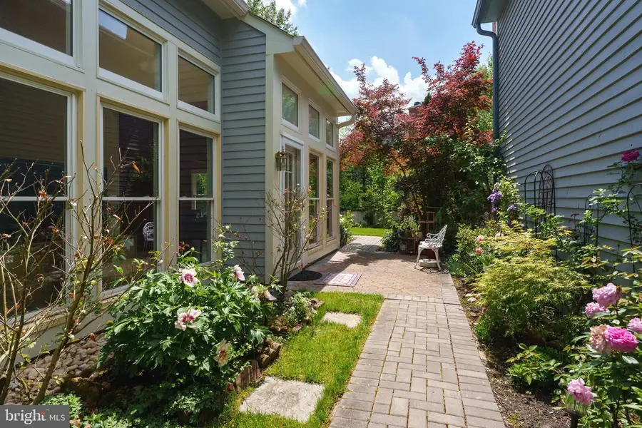 5 Hampstead Ct, Princeton, NJ 08540 - #3