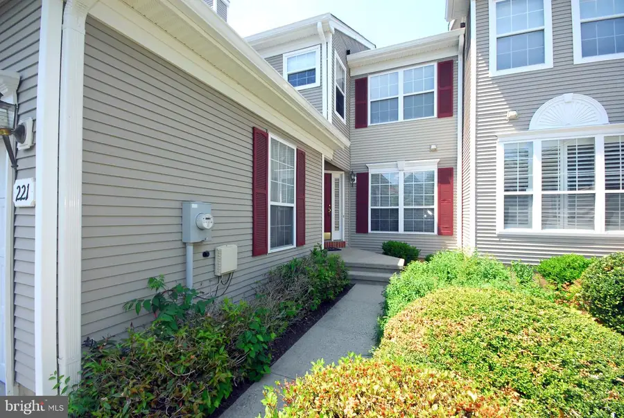 221 Colt St, Pennington, NJ 08534 - #2