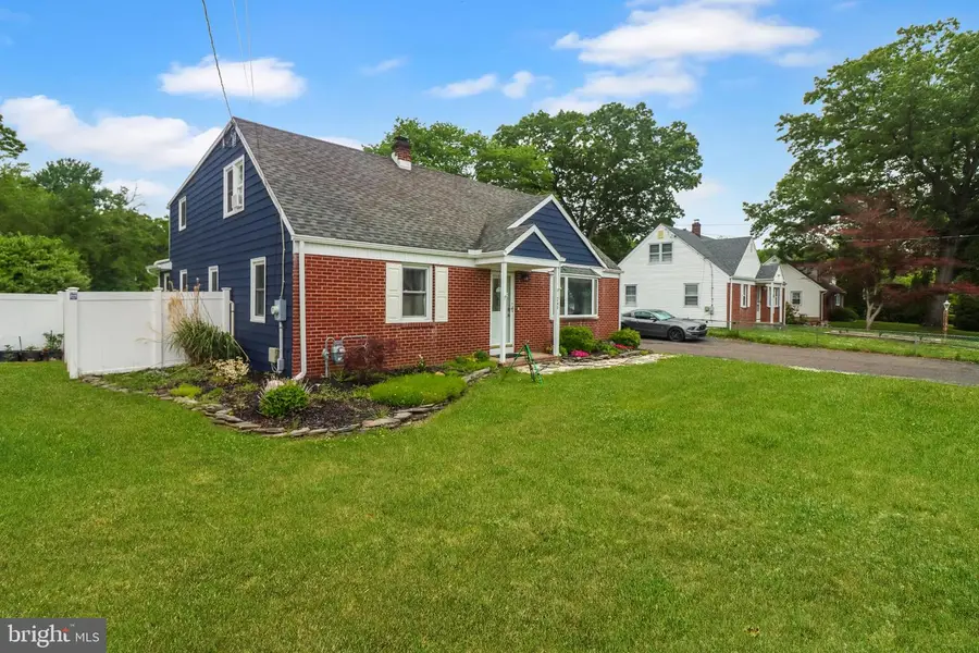 240 Youngs Rd, Trenton, NJ 08619 - #3