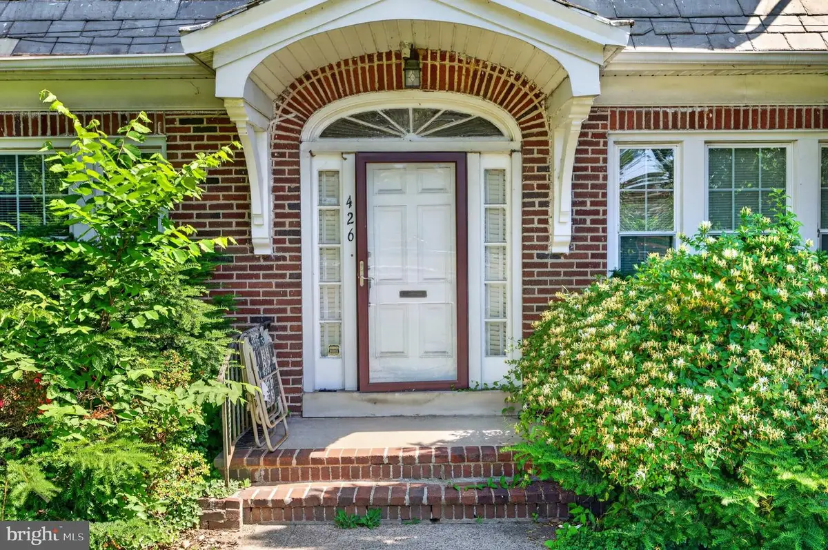 426 Sanhican Dr, Trenton, NJ 08618 - #1