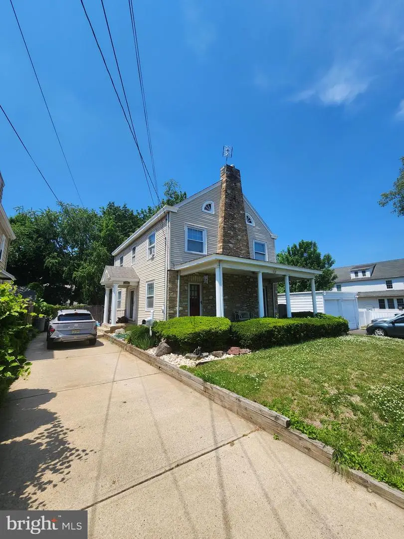 21 Lake Ave, Hamilton, NJ 08610 - #2