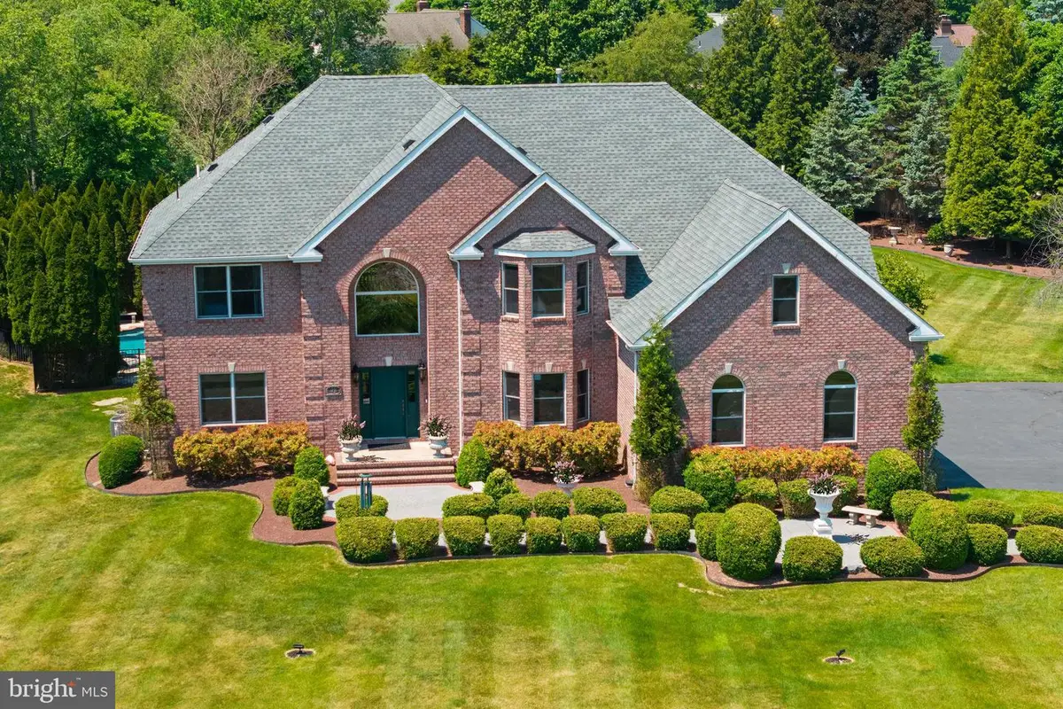 3 Roosevelt Ave, Pennington, NJ 08534 - #1