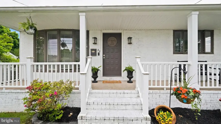 35 Baltusrol St, Hamilton, NJ 08690 - #3