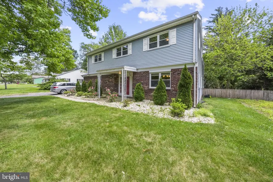 9 Cherry Brook Ln, Hightstown, NJ 08520 - #2