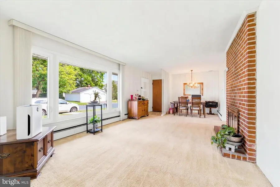 223 Colonial Ave, Hamilton, NJ 08610 - #2