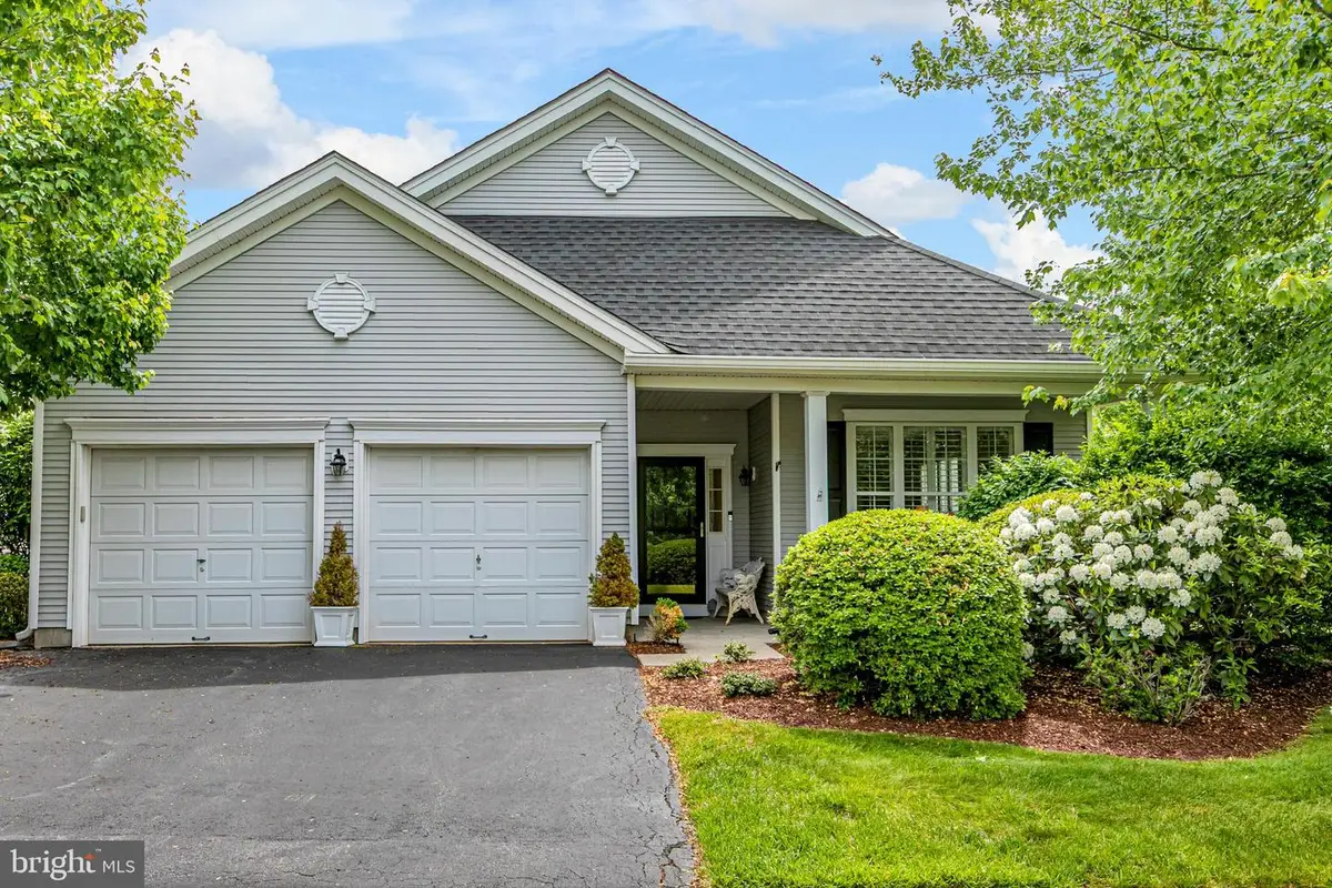 24 Foster Rd, Pennington, NJ 08534 - #1