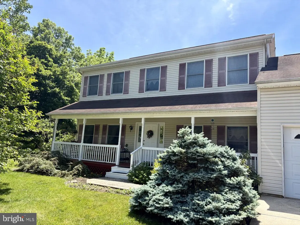 8 Newell Pl, Hopewell, NJ 08525 - #1