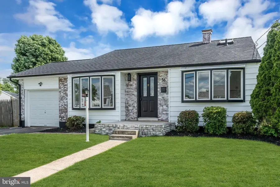 16 Falmouth Rd, Hamilton, NJ 08620 - #2