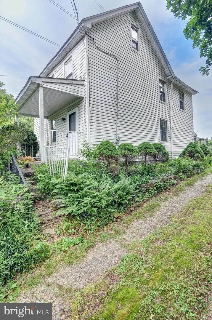 362 Etra Rd, Hightstown, NJ 08520 - #1