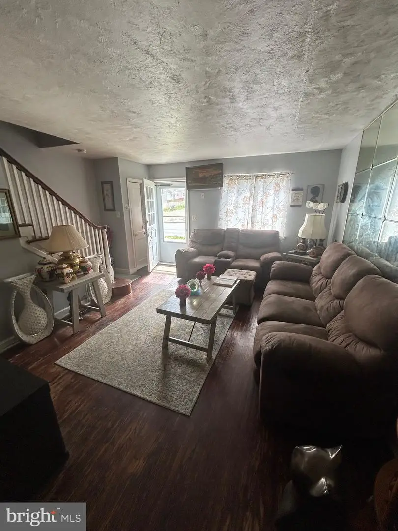831 Parkside Ave, Trenton, NJ 08618 - #2