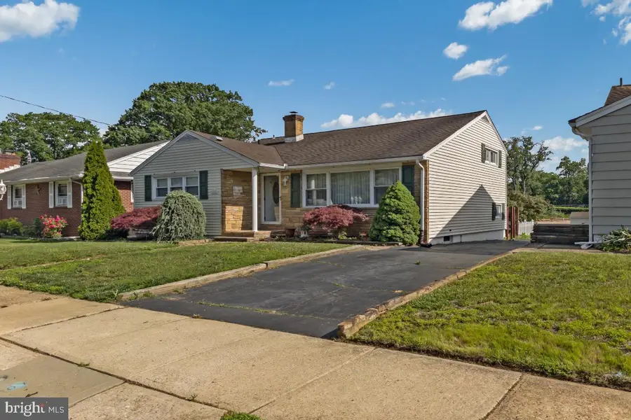 155 Locust Ave W, Hamilton, NJ 08610 - #2