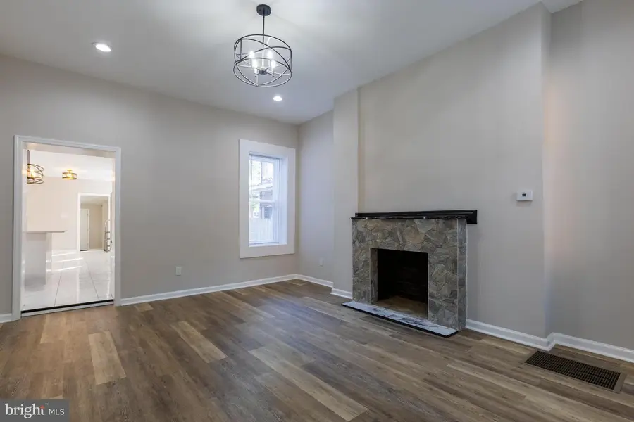 231 Jackson St, Trenton, NJ 08611 - #3