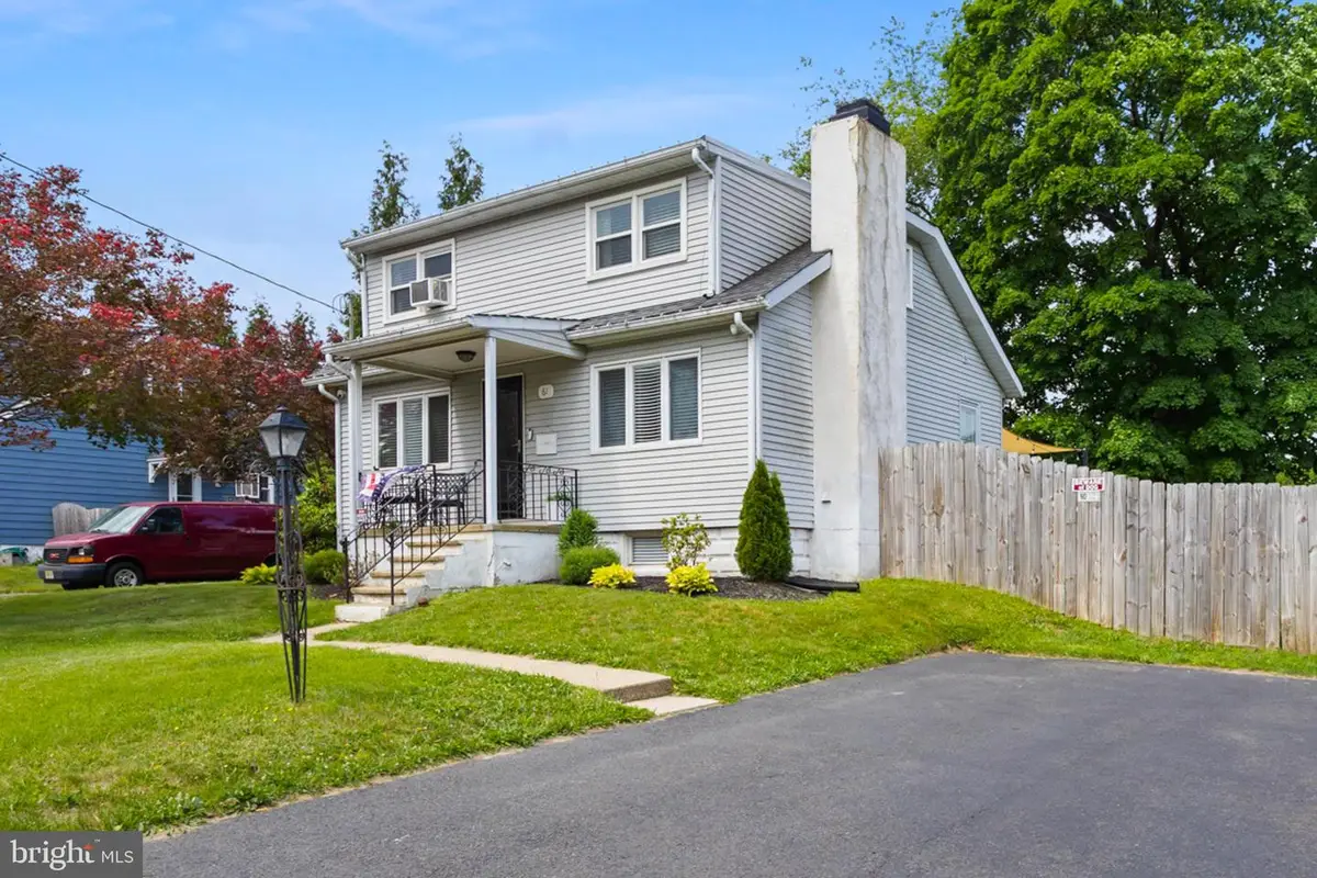 61 Mcadoo Ave, Hamilton, NJ 08619 - #1