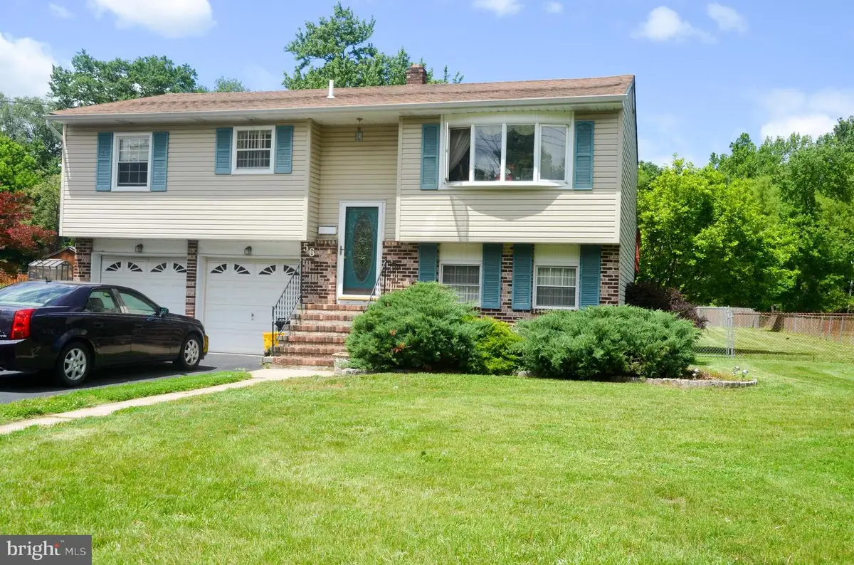 56 Theresa St, Ewing, NJ 08618 - #1