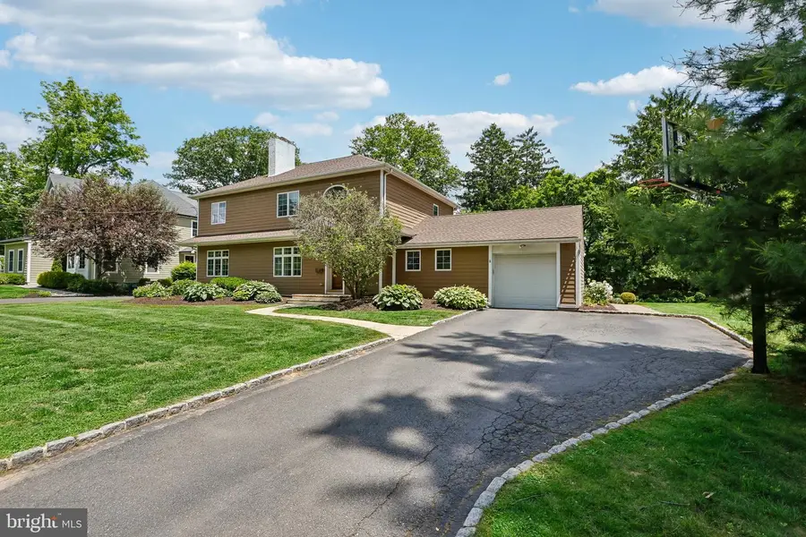 313 Hale St, Pennington, NJ 08534 - #2