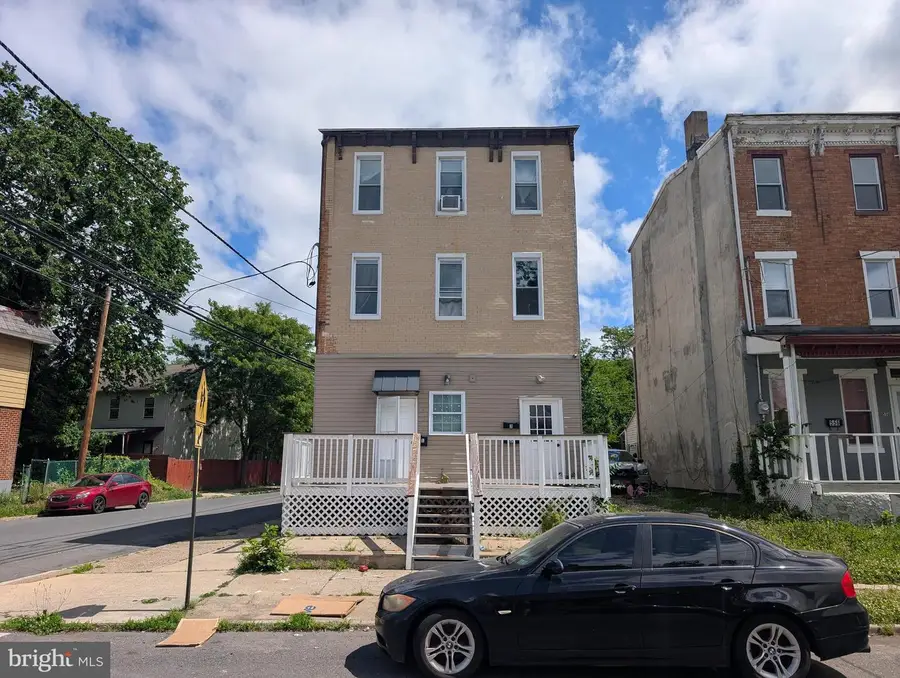 560 Edgewood Ave, Trenton, NJ 08618 - #2