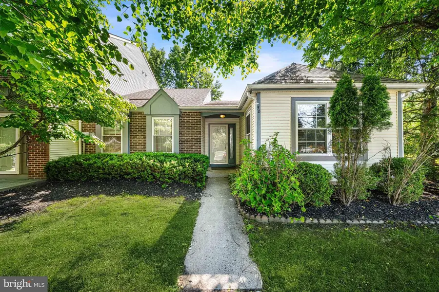 58 Beacon Pl, Robbinsville, NJ 08691 - #2