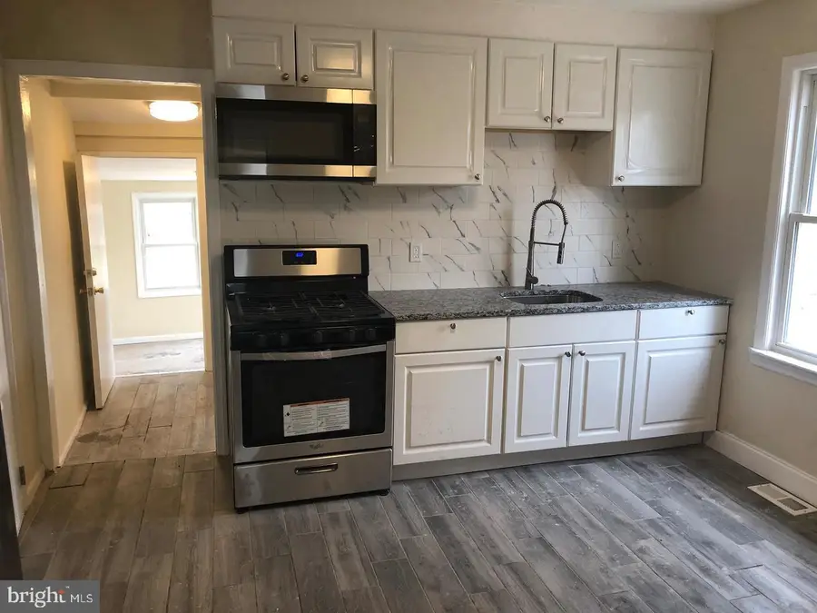 189 Mercer St, Trenton, NJ 08690 - #3