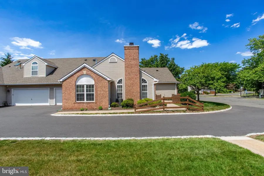 18 Woolsey Ct, Pennington, NJ 08534 - #2