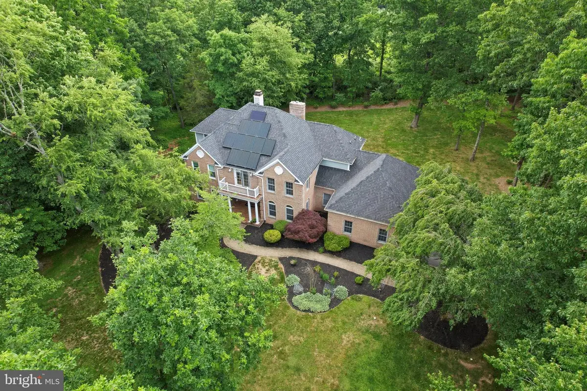 4 Pond View Ln, Titusville, NJ 08560 - #1