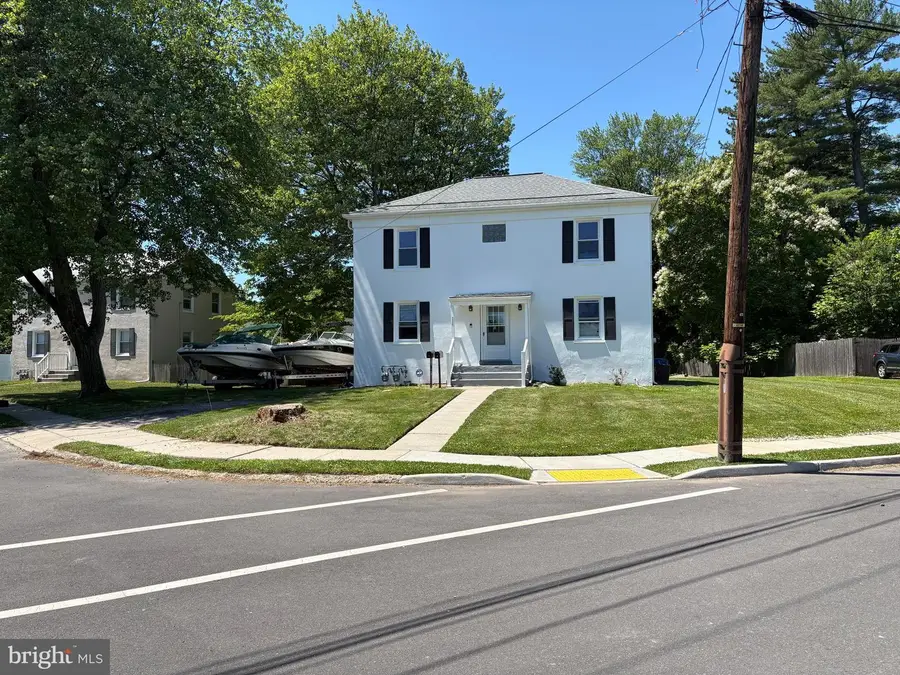 526 Pingree Ave, Trenton, NJ 08618 - #3