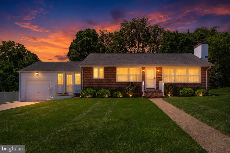 102 Glenview Dr, Lawrence, NJ 08648 - #2