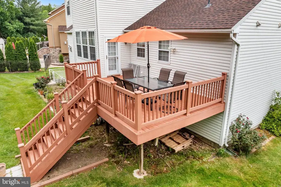 8 Kingsley Ct, East Windsor, NJ 08520 - #2