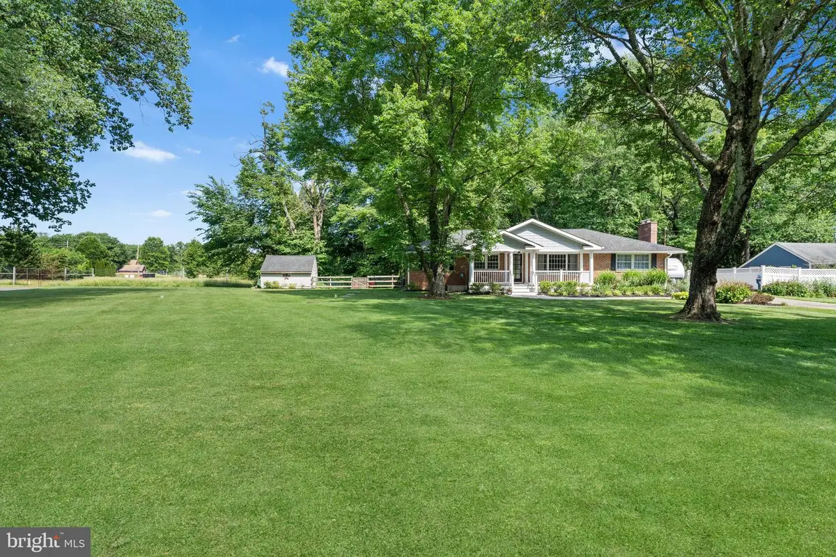 101 Corrine Dr, Pennington, NJ 08534 - #1