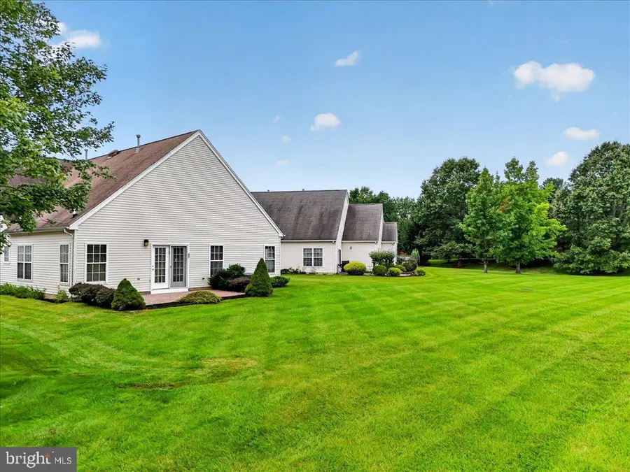 51 Coneflower La, West Windsor, NJ 08550 - #3