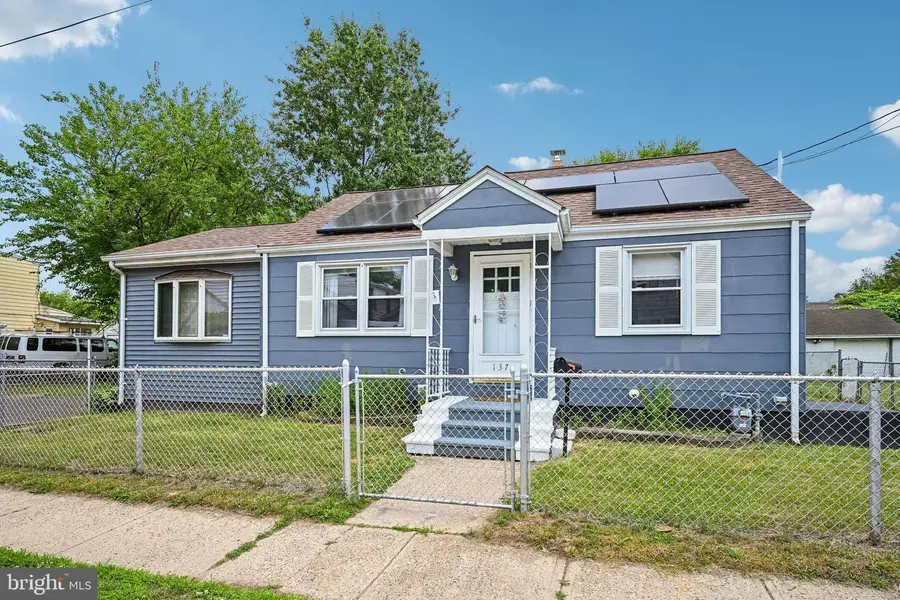 137 Edmund St, Hamilton, NJ 08610 - #3