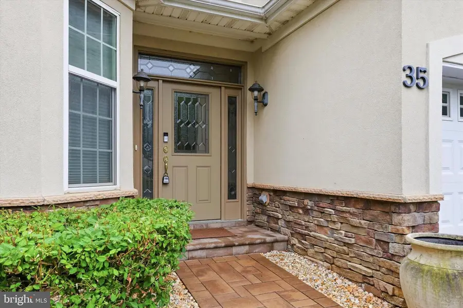 35 Norton Ave, Hightstown, NJ 08520 - #2