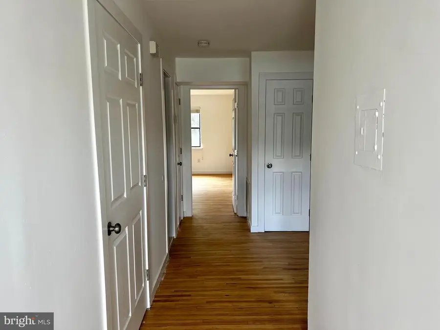 211 Silver Ct, Hamilton, NJ 08690 - #3